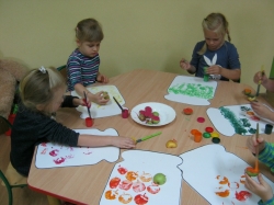 Żabki - Zaprawiamy jabłuszka i gruszeczki