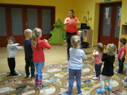 Rytmika - Zumba... Cha-Cha... Macarena