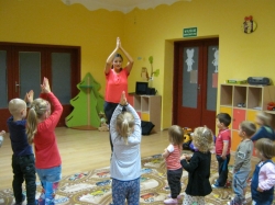 Rytmika - Zumba... Cha-Cha... Macarena