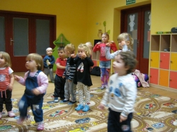 Rytmika - Zumba... Cha-Cha... Macarena